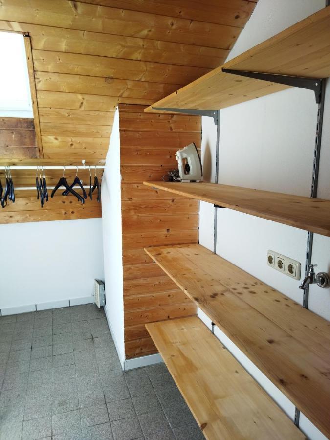 Aussergewoehnliche Atelierferienwohnung Mit Balkon An Der Donau Winzer Eksteriør bilde