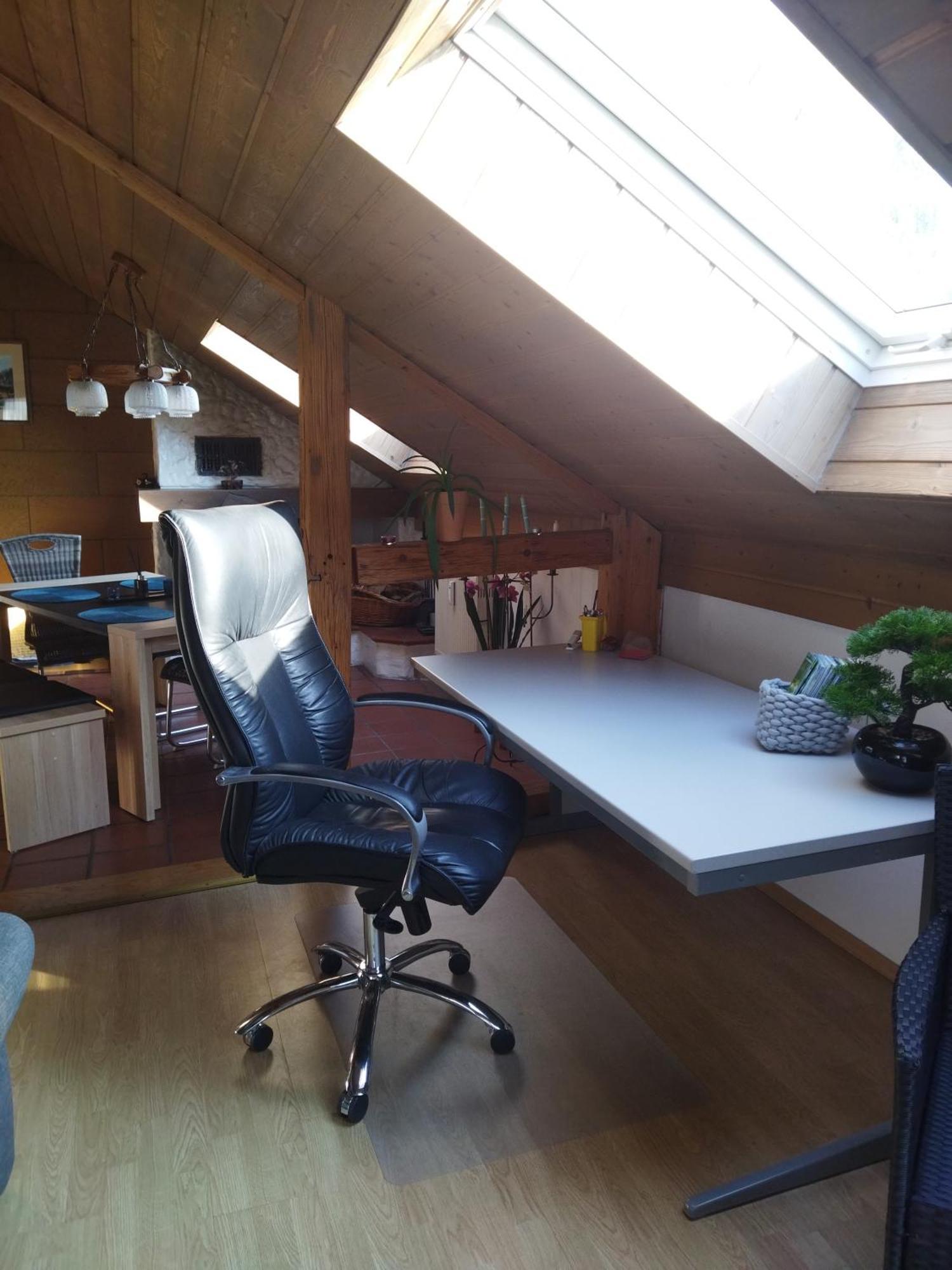 Aussergewoehnliche Atelierferienwohnung Mit Balkon An Der Donau Winzer Eksteriør bilde